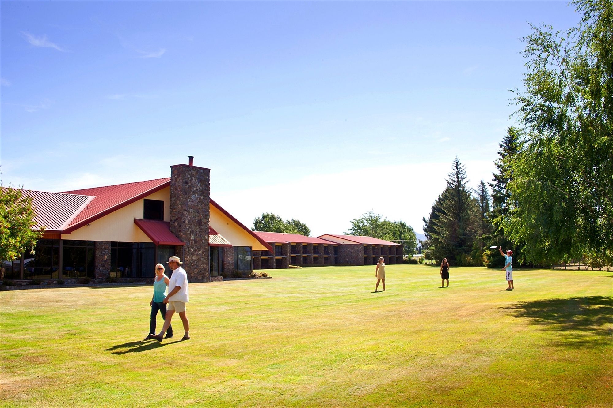Distinction Mackenzie Country Hotel Twizel Exterior photo